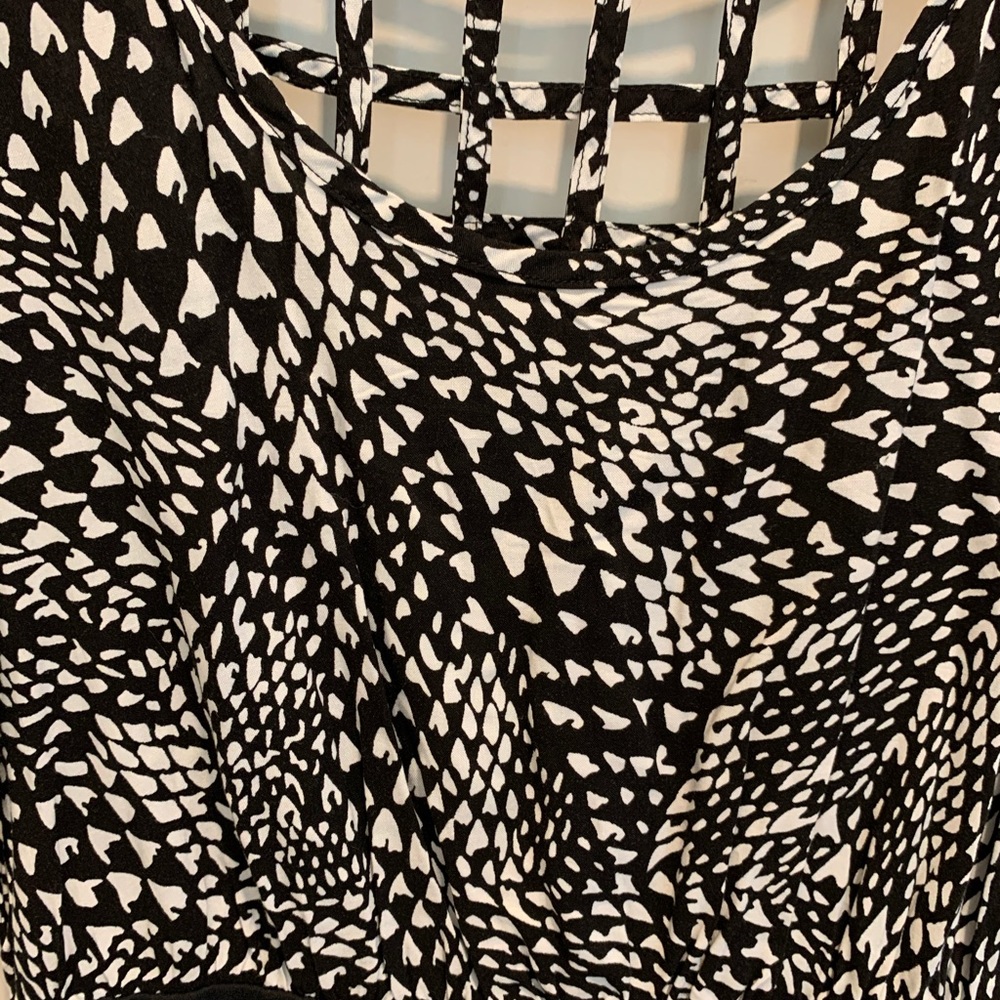 Dress - Picture 2 of 5